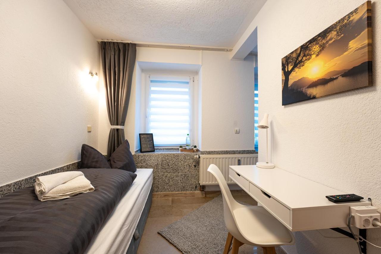 Pension Krone Фрайберг Экстерьер фото
