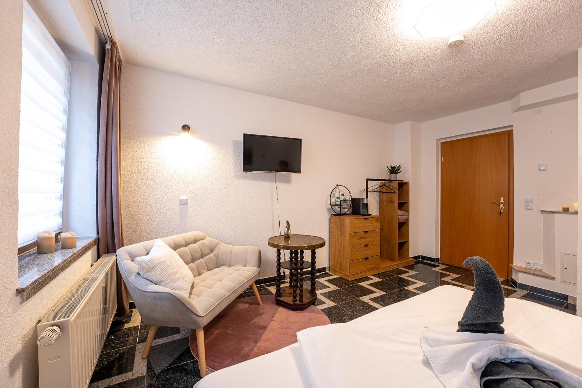 Pension Krone Фрайберг Экстерьер фото